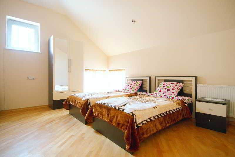 Europa+T Hotel Tbilissi Extérieur photo