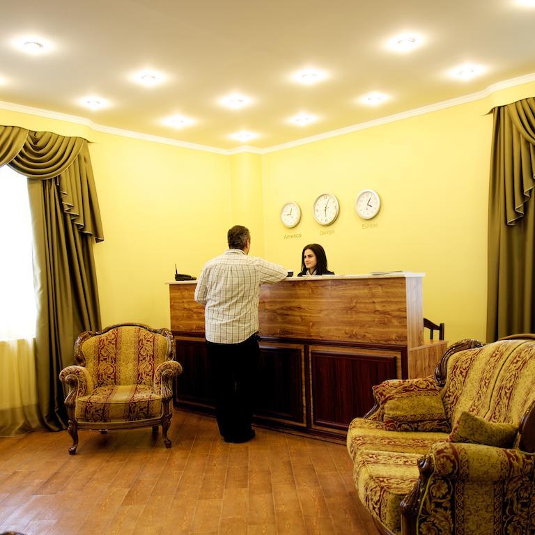 Europa+T Hotel Tbilissi Extérieur photo