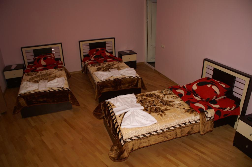 Europa+T Hotel Tbilissi Extérieur photo