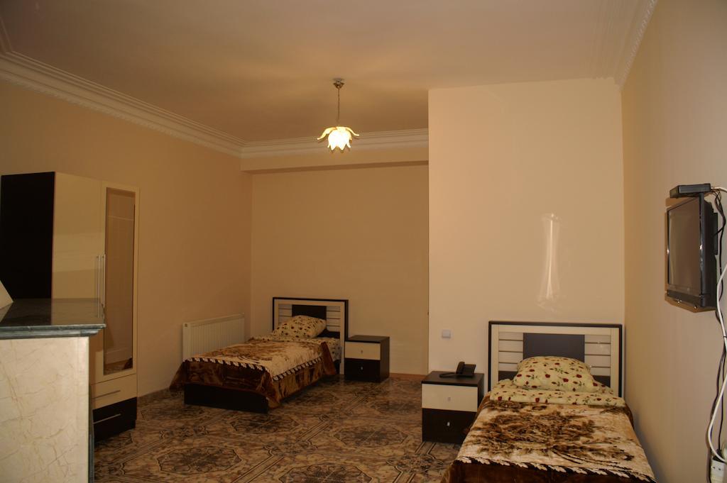 Europa+T Hotel Tbilissi Extérieur photo