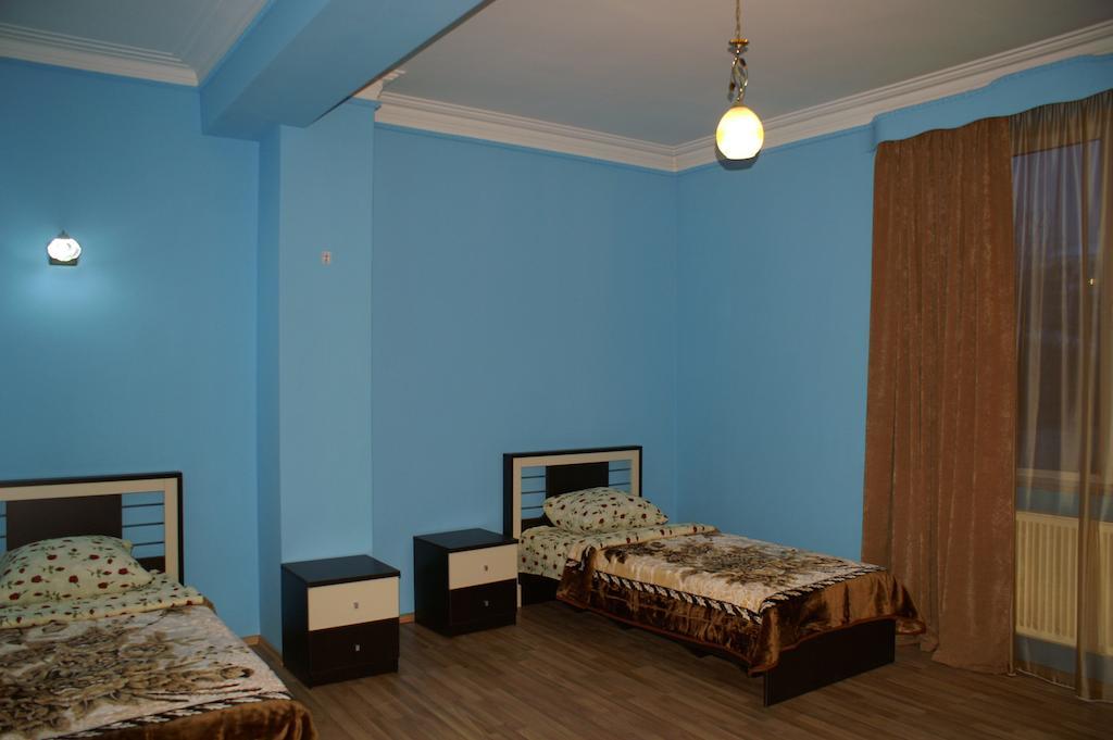 Europa+T Hotel Tbilissi Extérieur photo