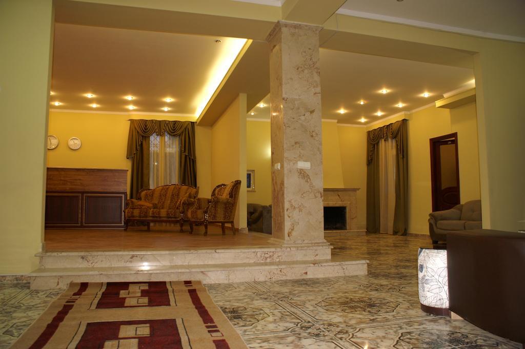 Europa+T Hotel Tbilissi Extérieur photo